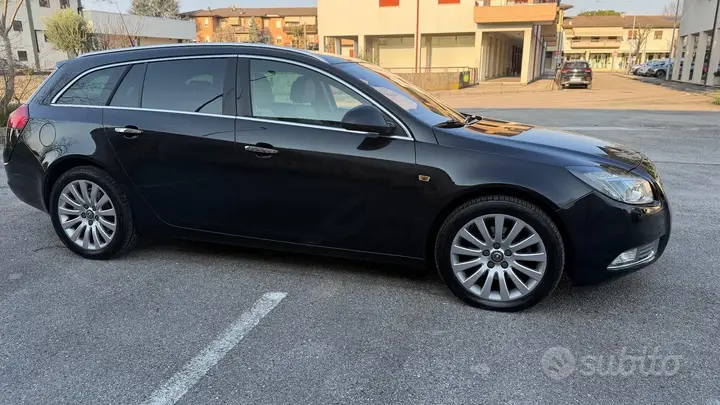 Opel Insignia 2010 photo 3