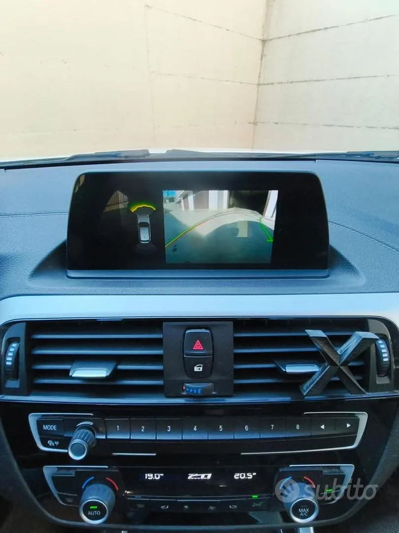 BMW 114D Urban 2019 photo 5
