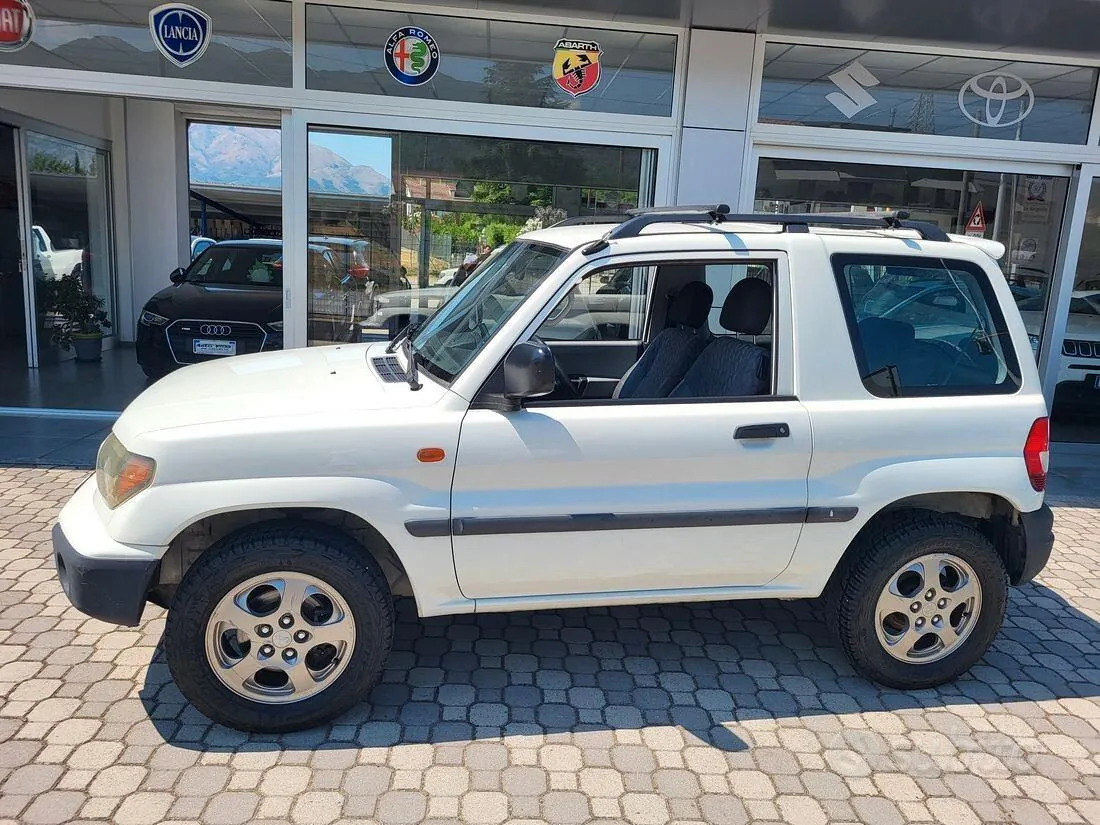Mitsubishi Pajero Pinin 2000 photo 3