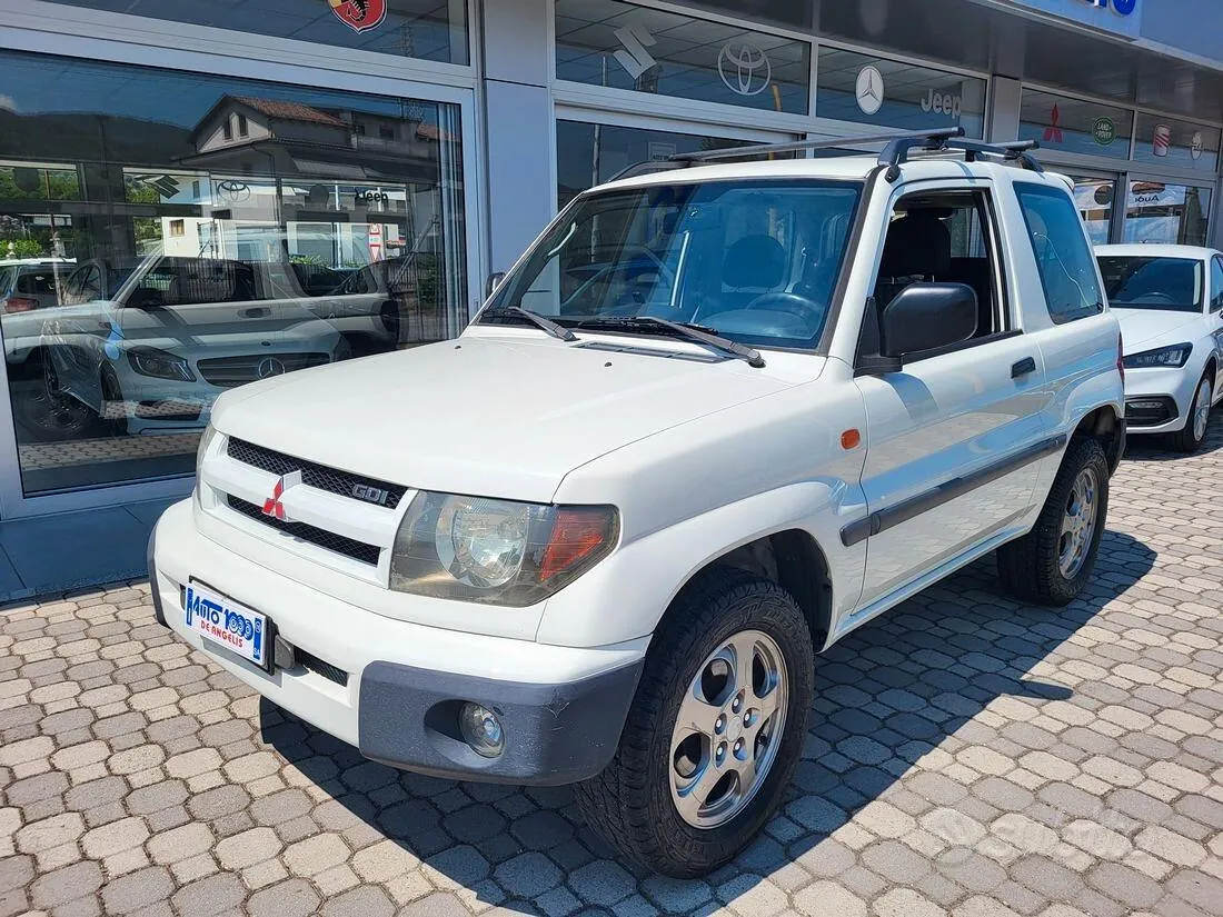 Mitsubishi Pajero Pinin 2000 photo 2