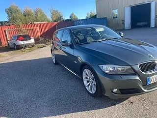 BMW 320I