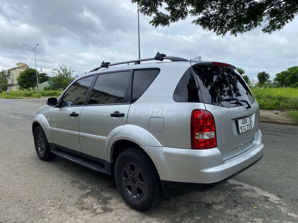 KG Mobility Rexton 2009 photo 2