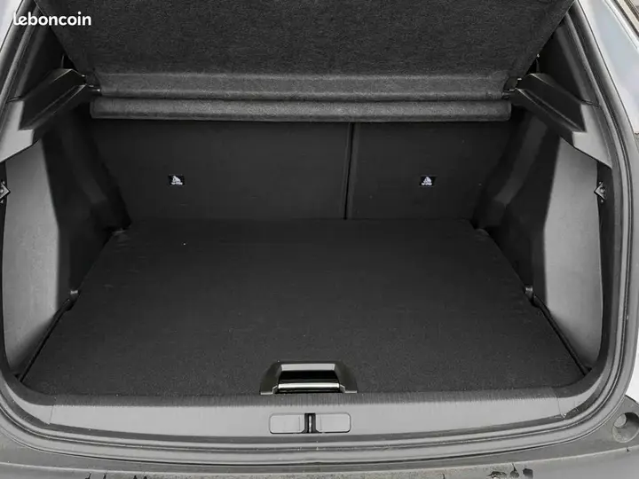 Peugeot 2008 2025 photo 5