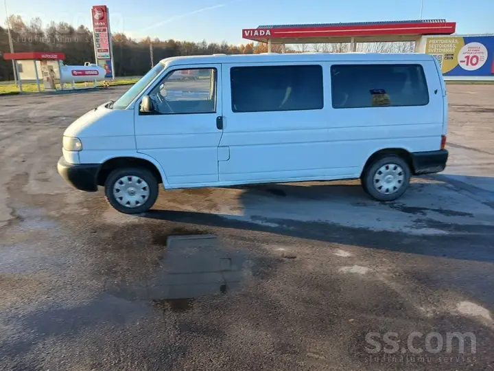 Volkswagen Caravelle 1998 photo 3