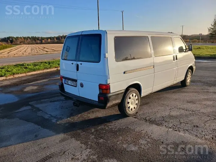 Volkswagen Caravelle 1998 photo 4