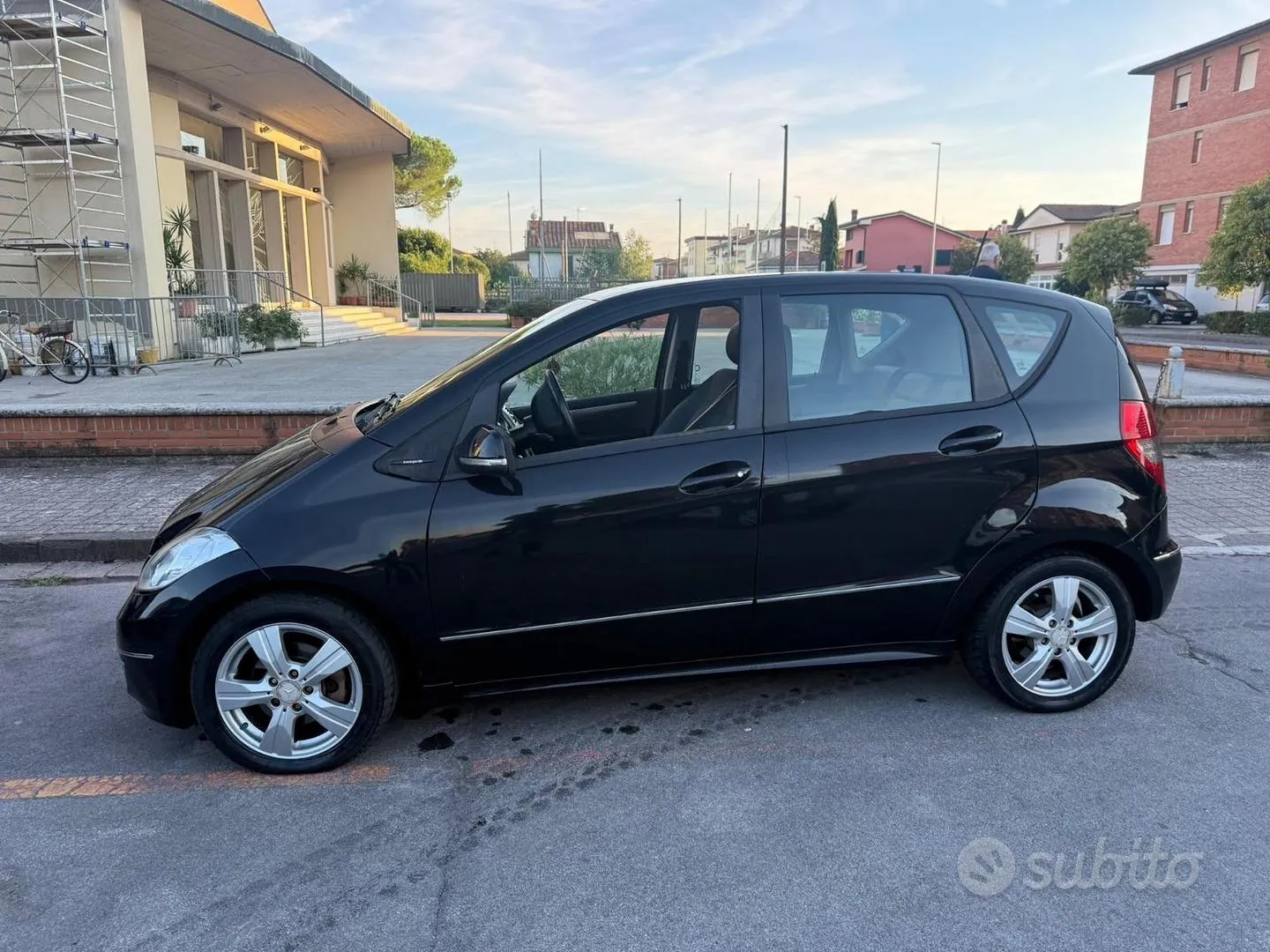 Mercedes-Benz A-Class 2009 photo 4