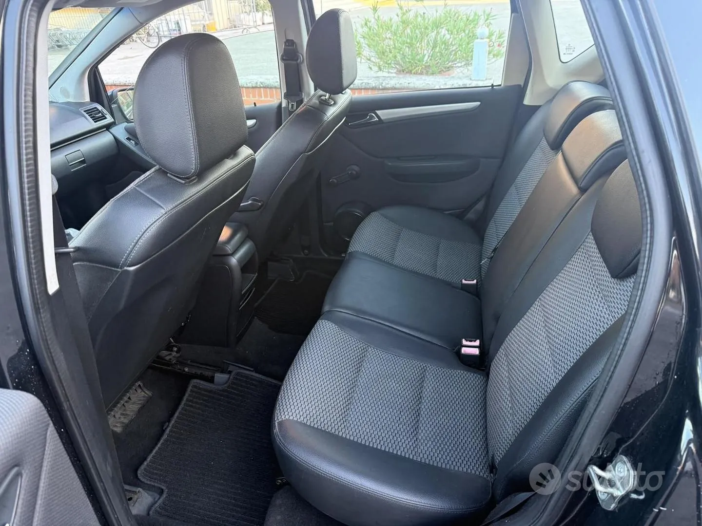 Mercedes-Benz A-Class 2009 photo 5
