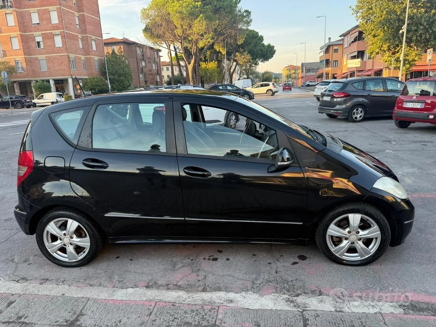 Mercedes-Benz A-Class 2009 photo 2