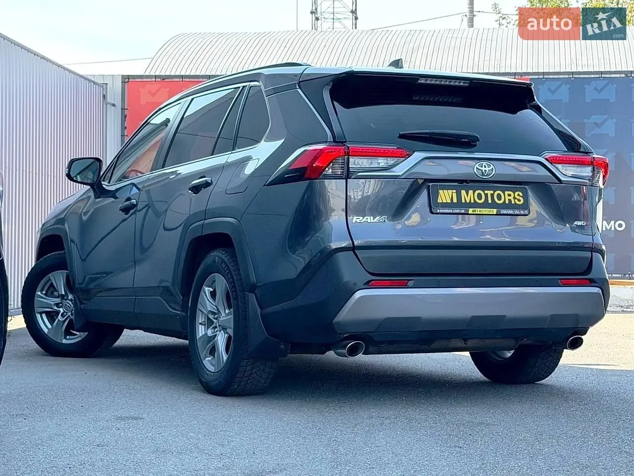 Toyota Rav4 2023 photo 3