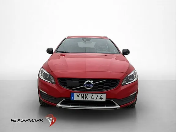 Volvo V60 Cross Country 2018 photo 2