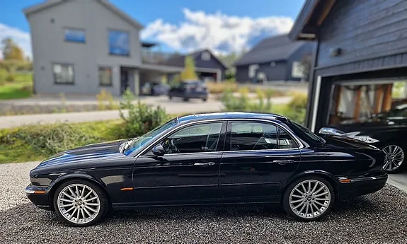 Jaguar Xj8 2004 photo 3