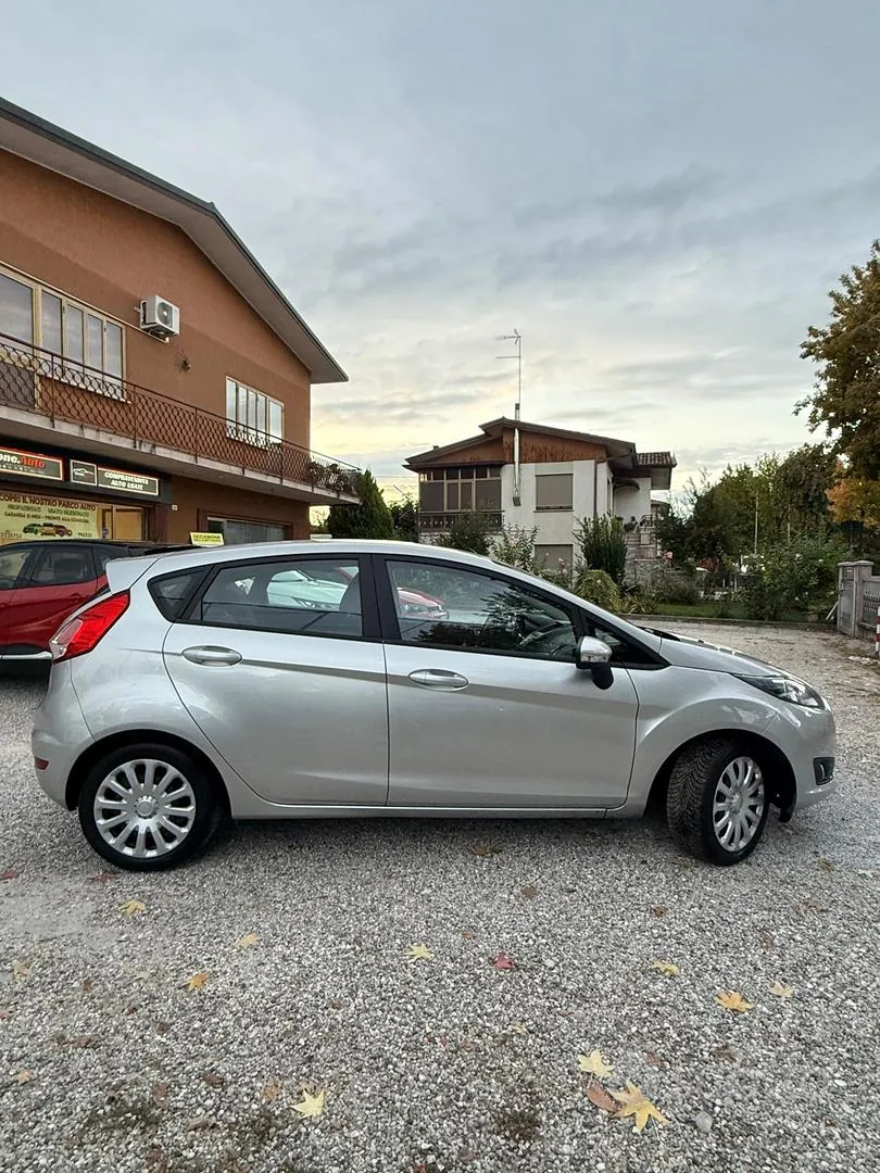 Ford Fiesta 2017 photo 3