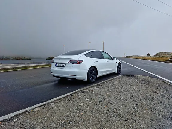 Tesla Model 3 2021 photo 5