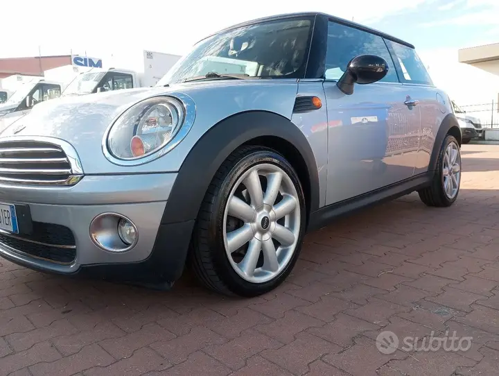 Mini Cooper 2007 photo 2