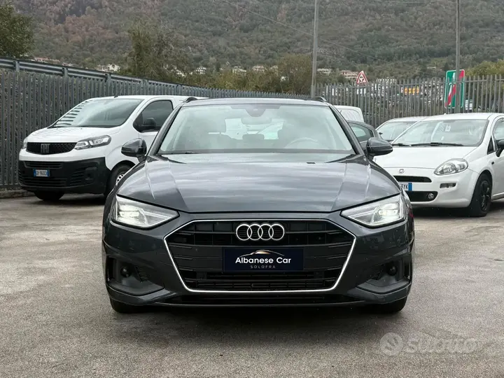 Audi A4 Avant 2021 photo 2