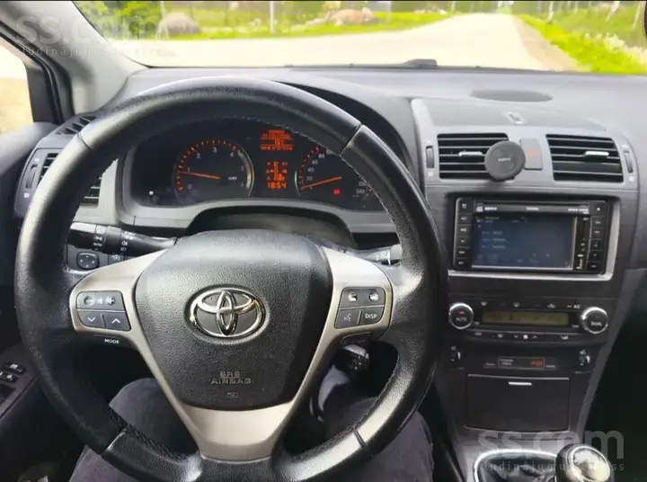 Toyota Avensis 2009 photo 4