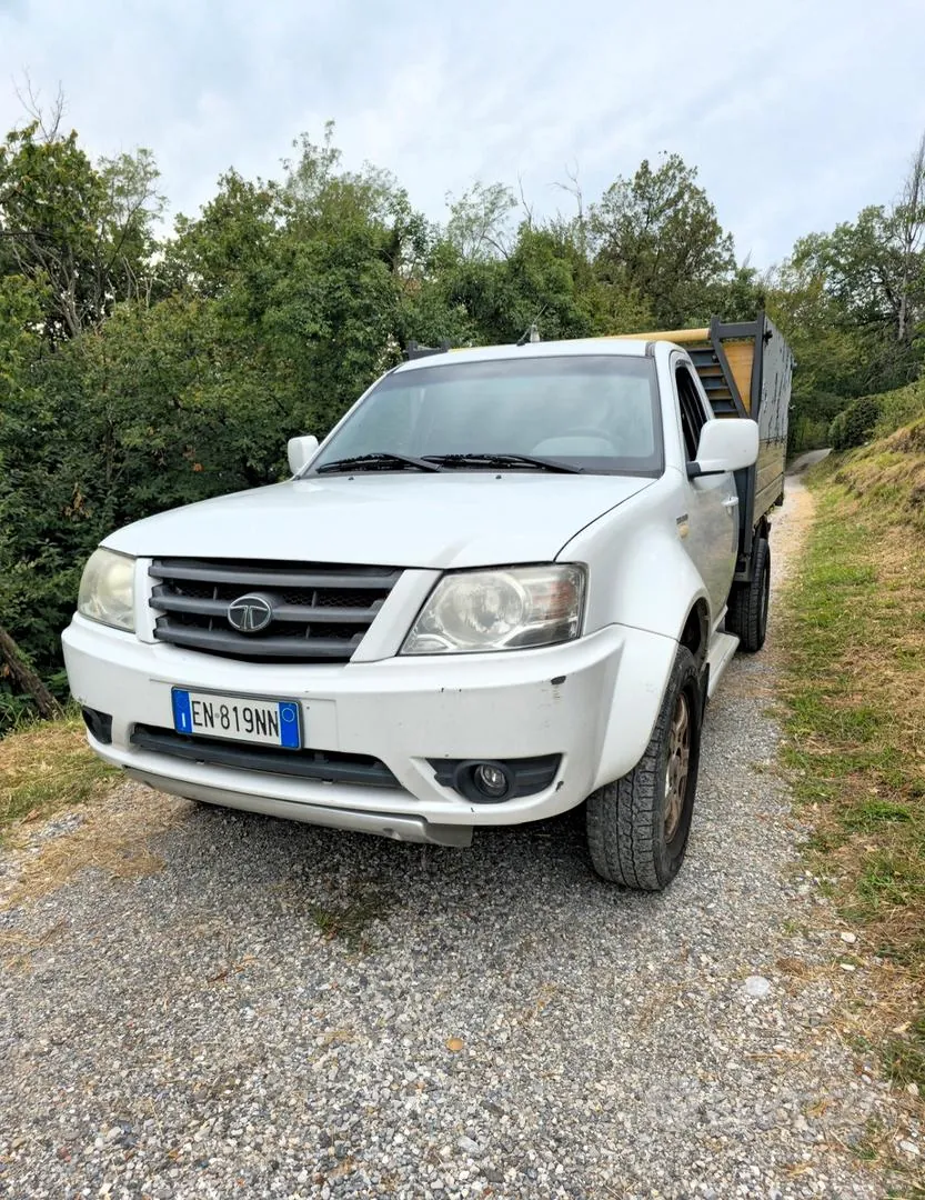 Tata Xenon 2012 photo 5