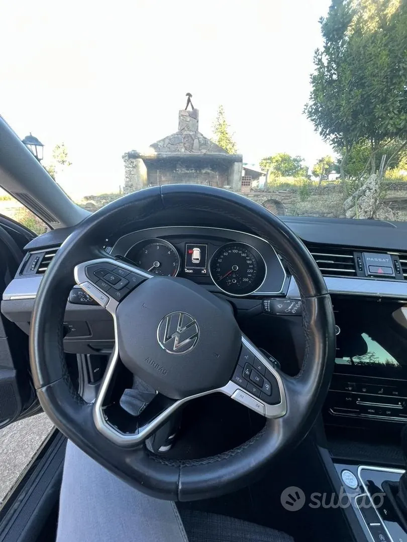 Volkswagen Passat 2022 photo 4