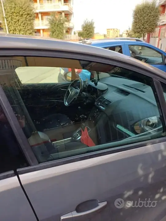 Opel Meriva 2013 photo 3