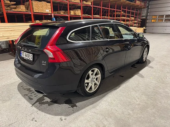 Volvo V60 2014 photo 3