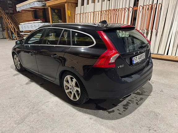 Volvo V60 2014 photo 4
