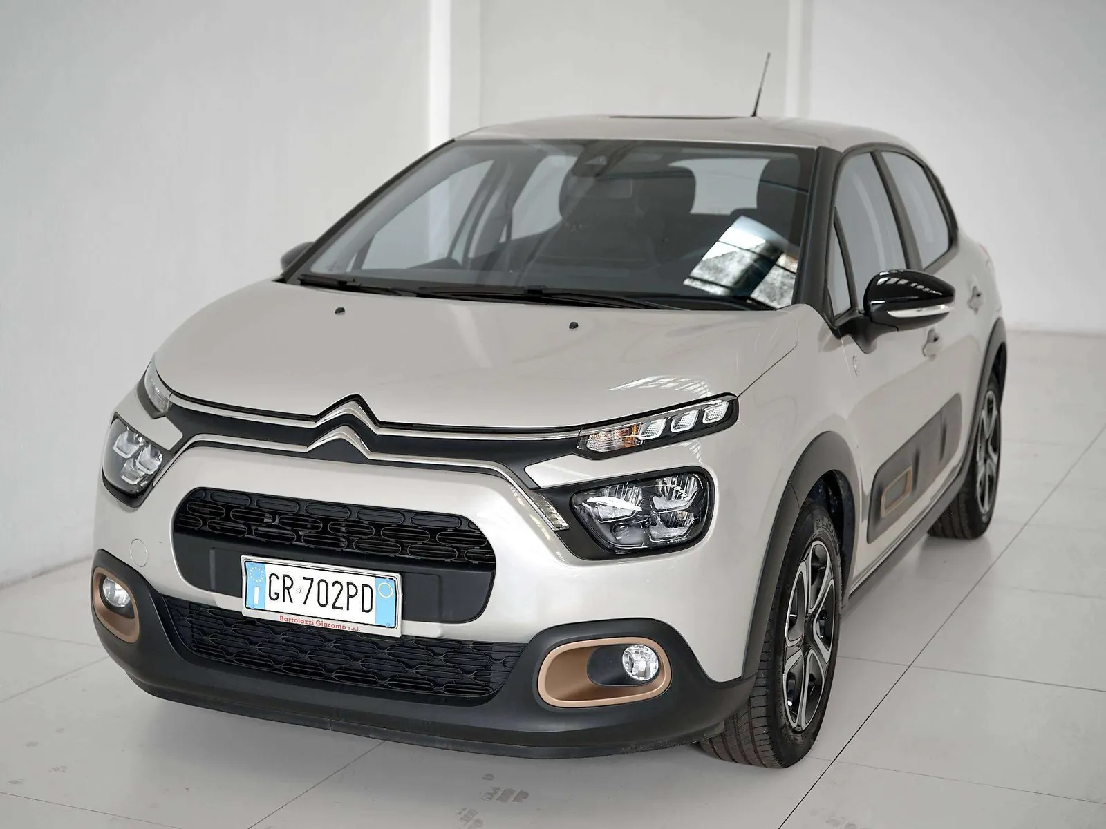 Citroen C3 2023 photo 2