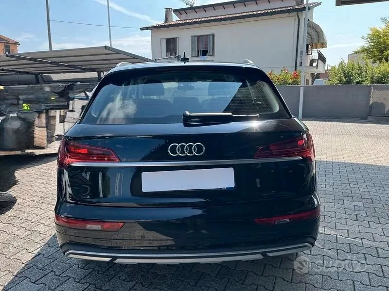 Audi Q5 2023 photo 2