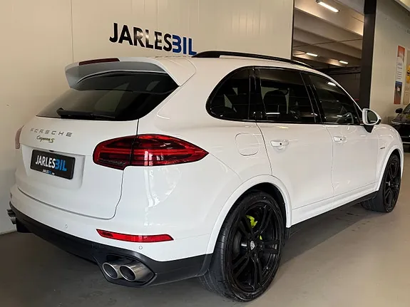 Porsche Cayenne S 2016 photo 3