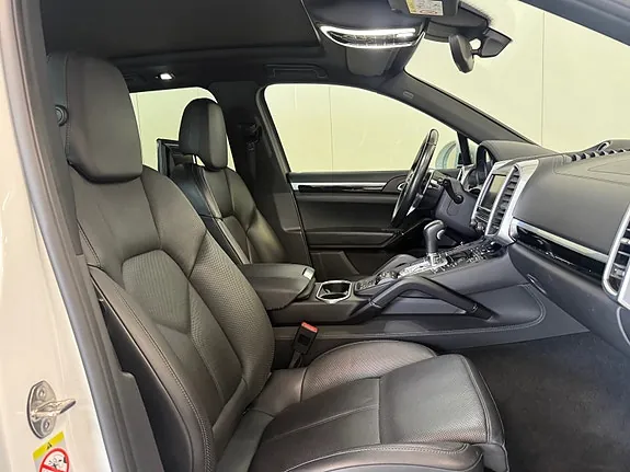 Porsche Cayenne S 2016 photo 5