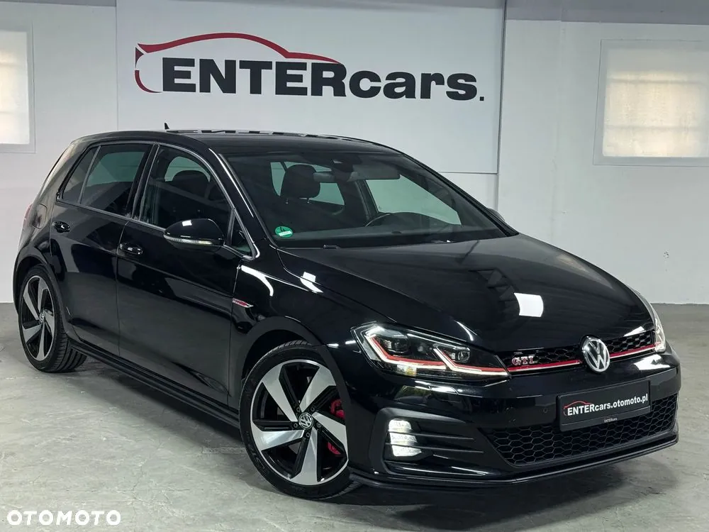 Volkswagen Golf 2019 photo 2