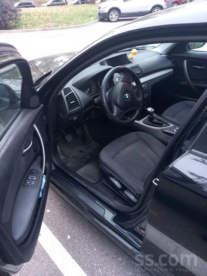 BMW 116 2010 photo 4