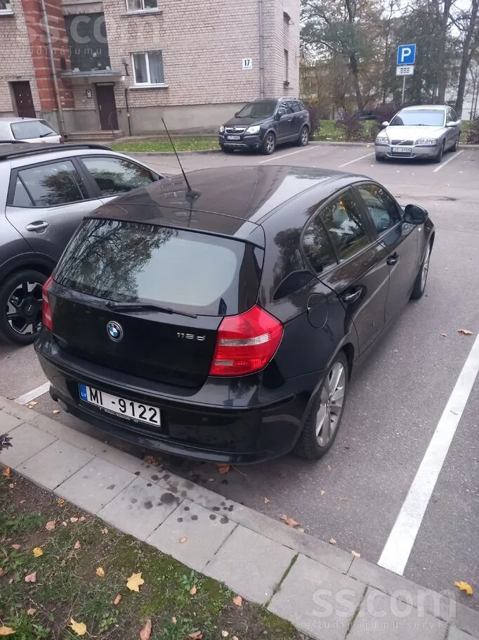 BMW 116 2010 photo 3