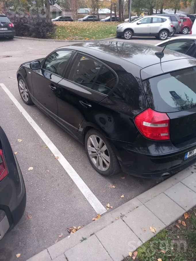 BMW 116 2010 photo 2