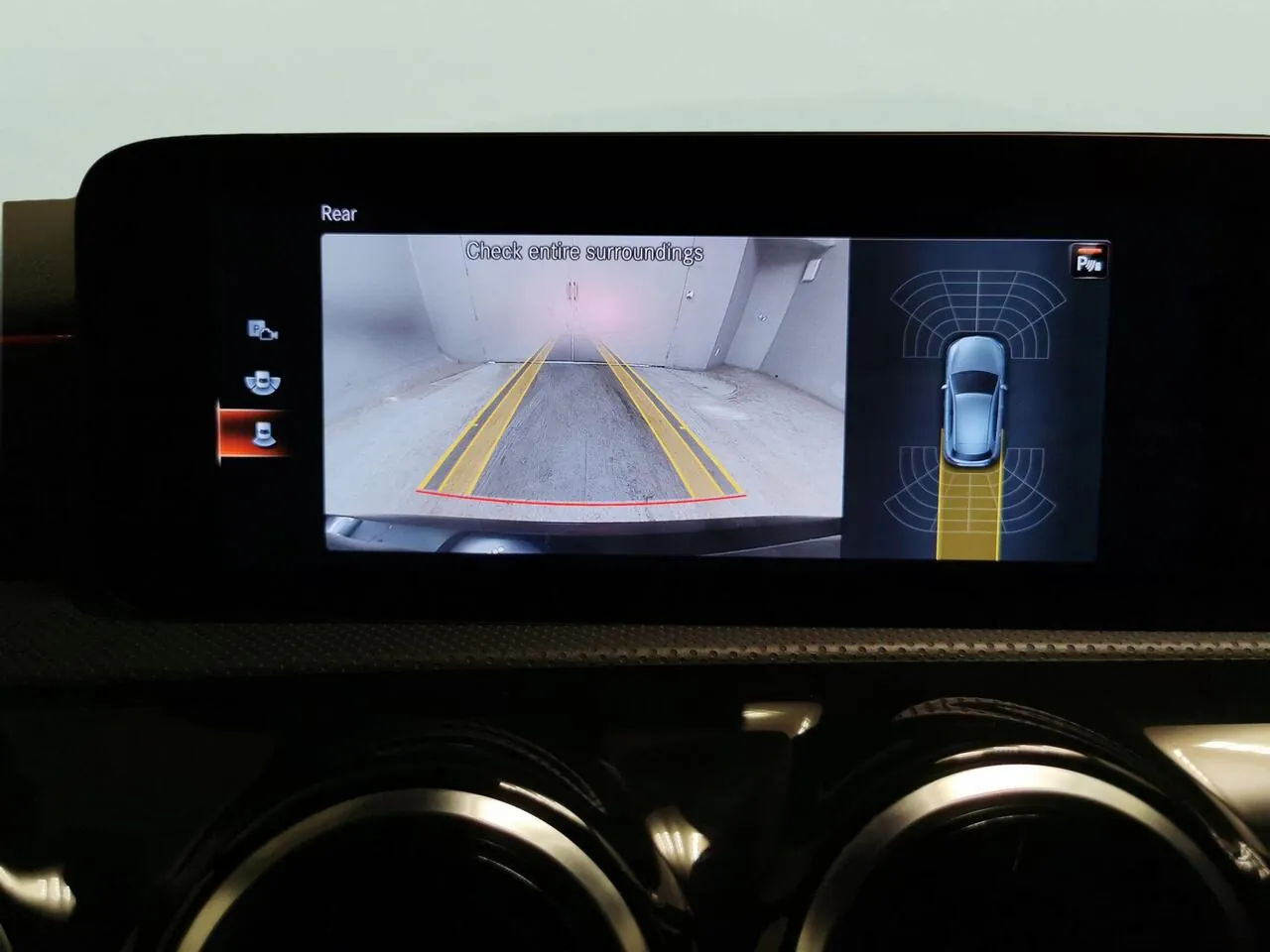 Mercedes-Benz A-Class 2020 photo 5