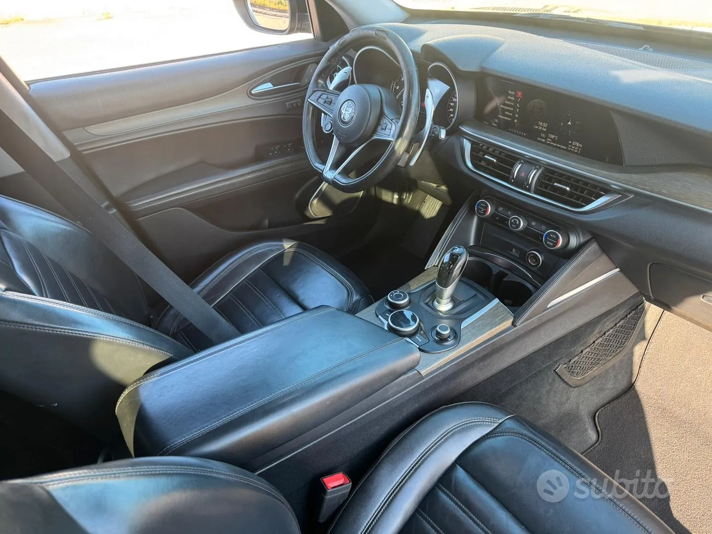 Alfa Romeo Stelvio 2017 photo 5