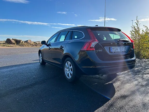 Volvo V60 2012 photo 3