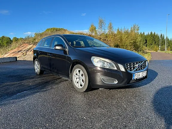 Volvo V60 2012 photo 4