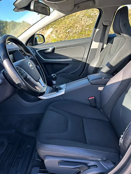 Volvo V60 2012 photo 5