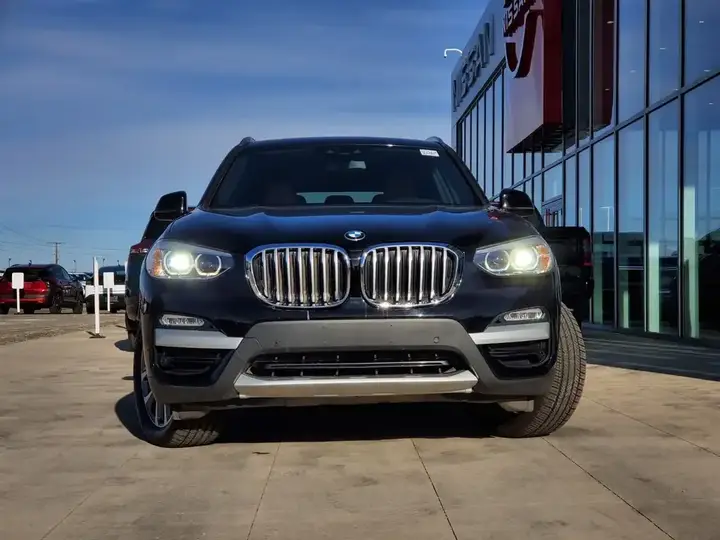 BMW X3 2018 photo 2