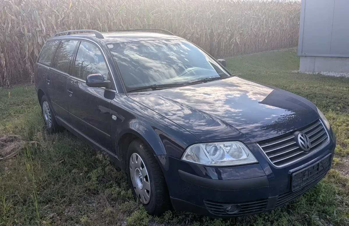 Volkswagen Passat 2003 photo 2