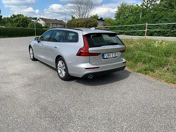 Volvo V60 2020 photo 3