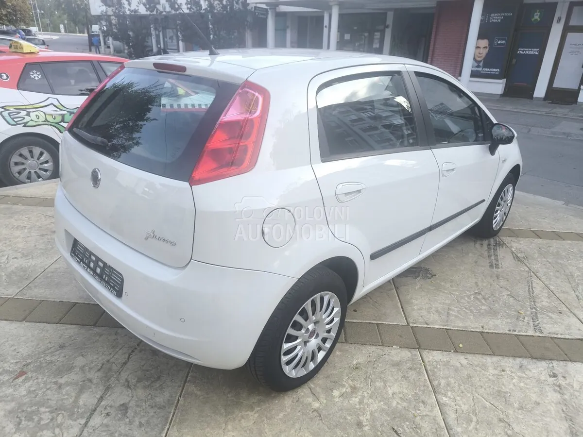 Fiat Grande Panda 2009 photo 5