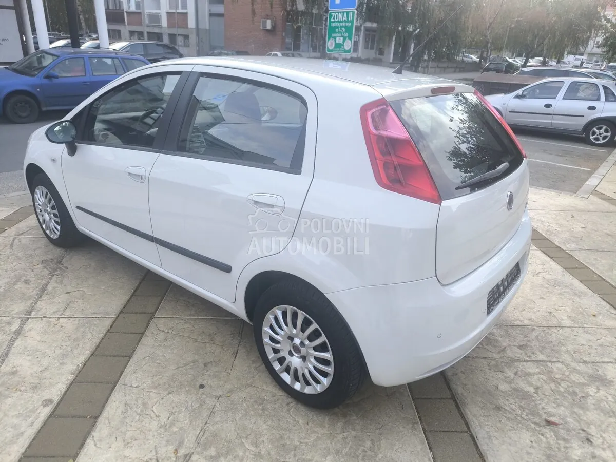 Fiat Grande Panda 2009 photo 3
