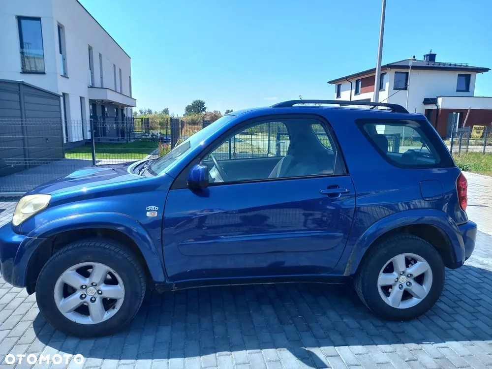 Toyota Rav4 2004 photo 2