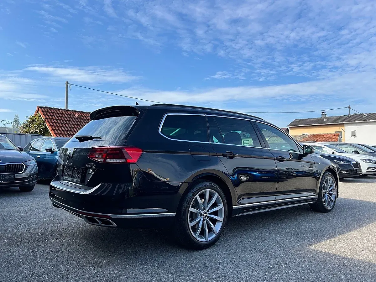 Volkswagen Passat 2023 photo 3