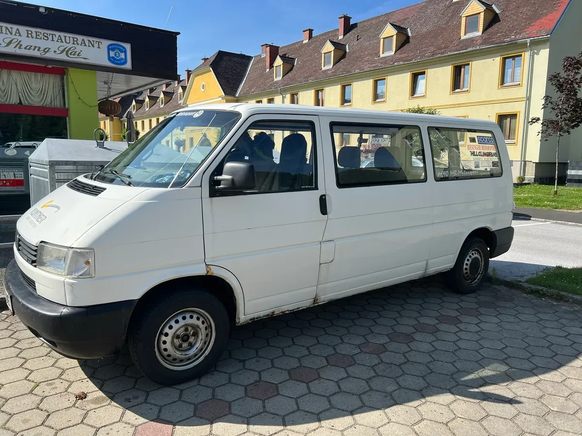 Volkswagen T4 1999 photo 2