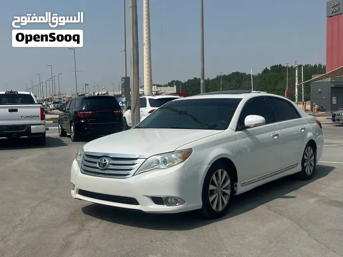 Toyota Avalon 2011 photo 2