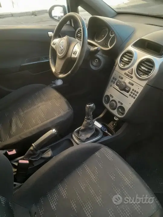 Opel Corsa 2012 photo 5