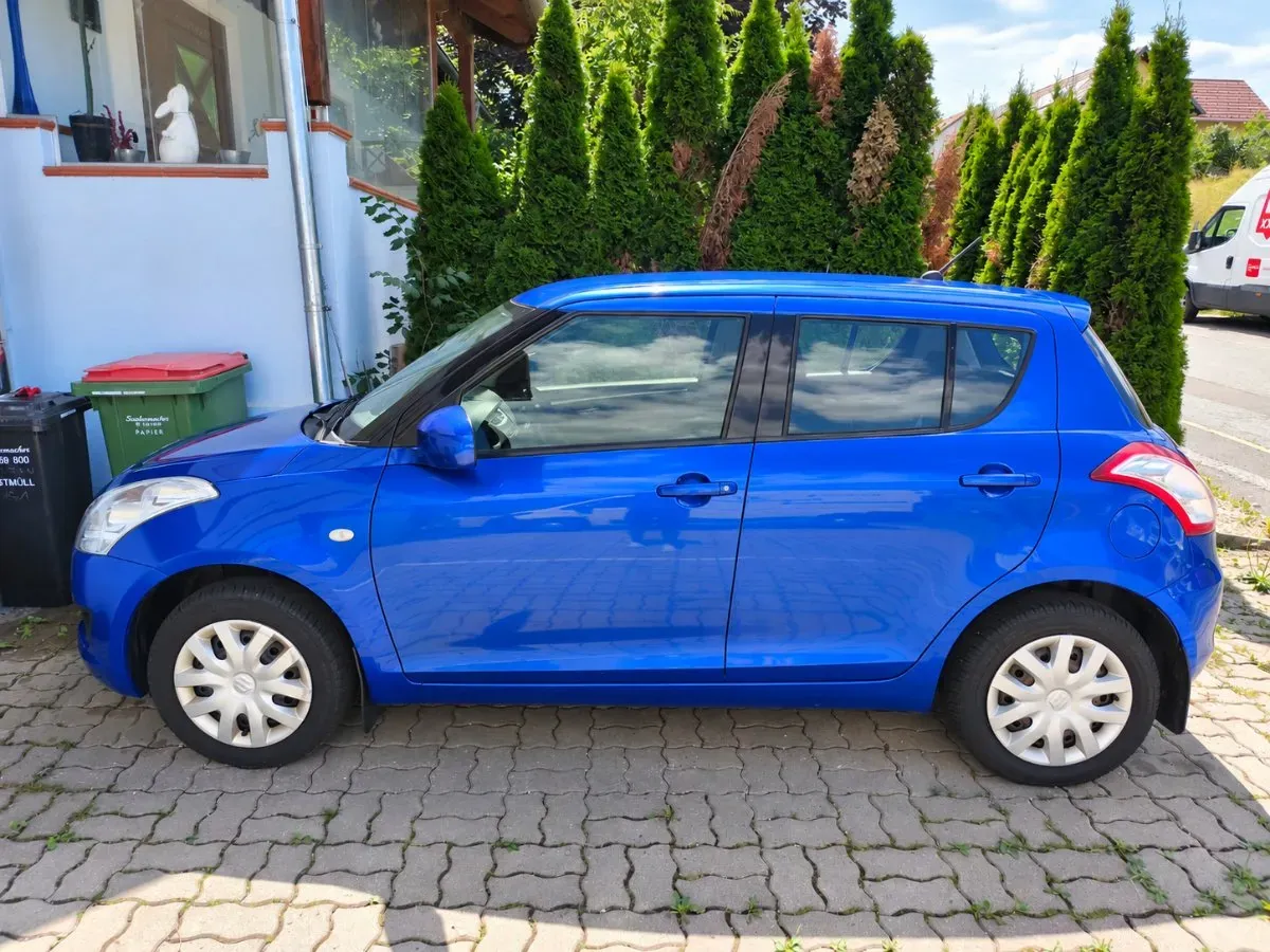 Suzuki Swift 2012 photo 3