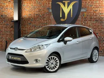 Ford Fiesta 2013 photo 2